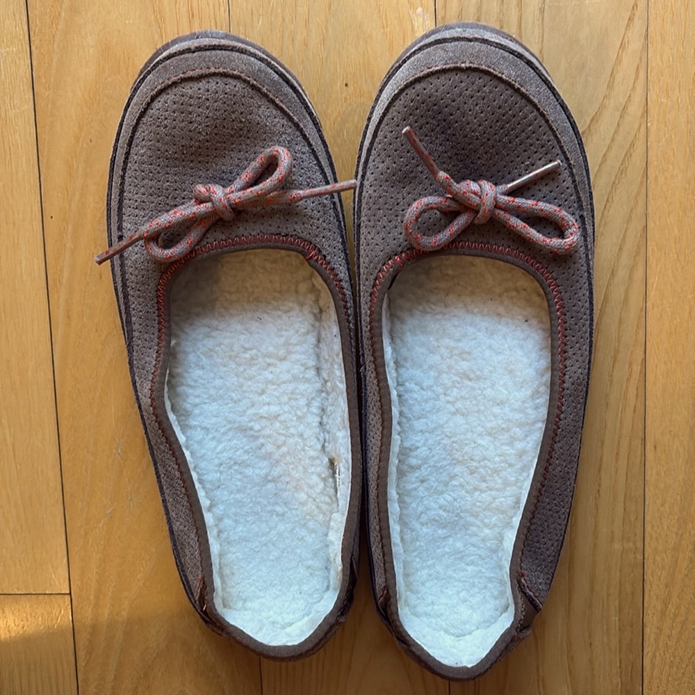LL Bean Slippers Suede Fleece Lined Moccasins Women's Size 6 Medium